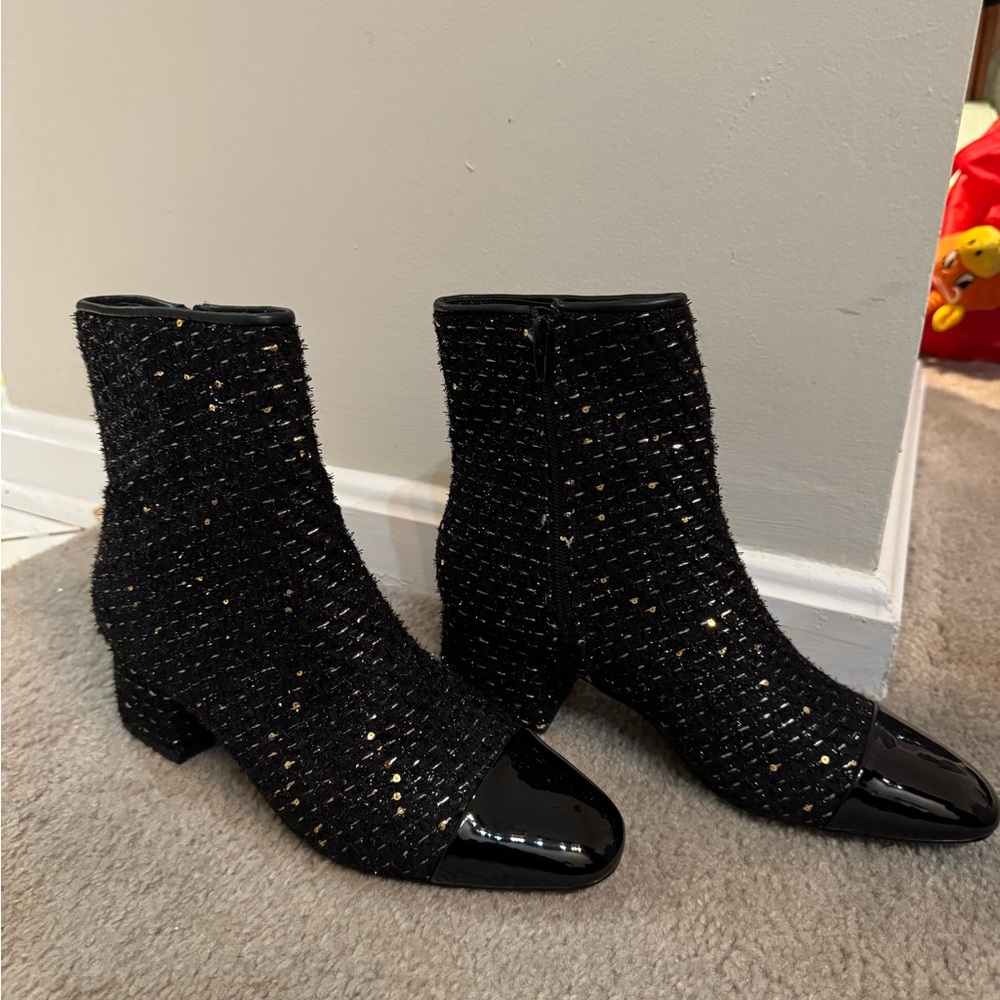 Steve Madden Black and Gold Ankle Booties